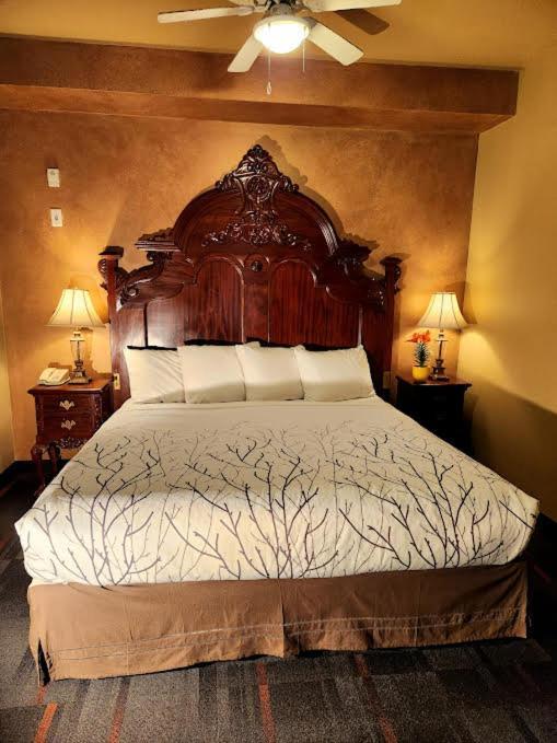 Rundle Mountain Lodge Canmore Dış mekan fotoğraf